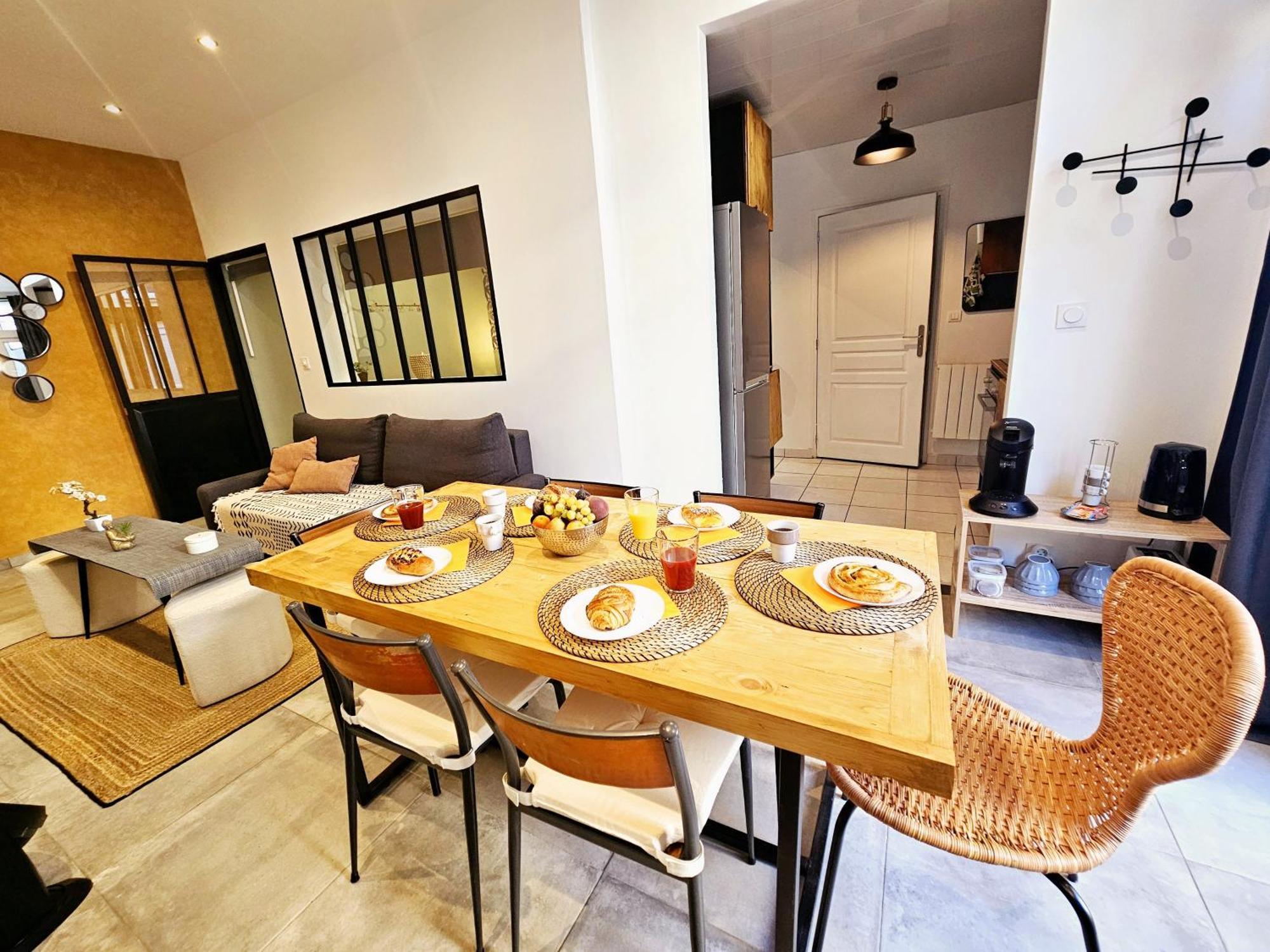 Refuge Urbain - Ideal Pro, Familles & Amis - Le Calme En Hypercentre - Wifi Haut Debit - Netflix - Machine A Laver - Gare, Cathedrale, Commerces, Restaurants & Transports En Commun A Moins De 10 Minutes A Pied Reims Kültér fotó