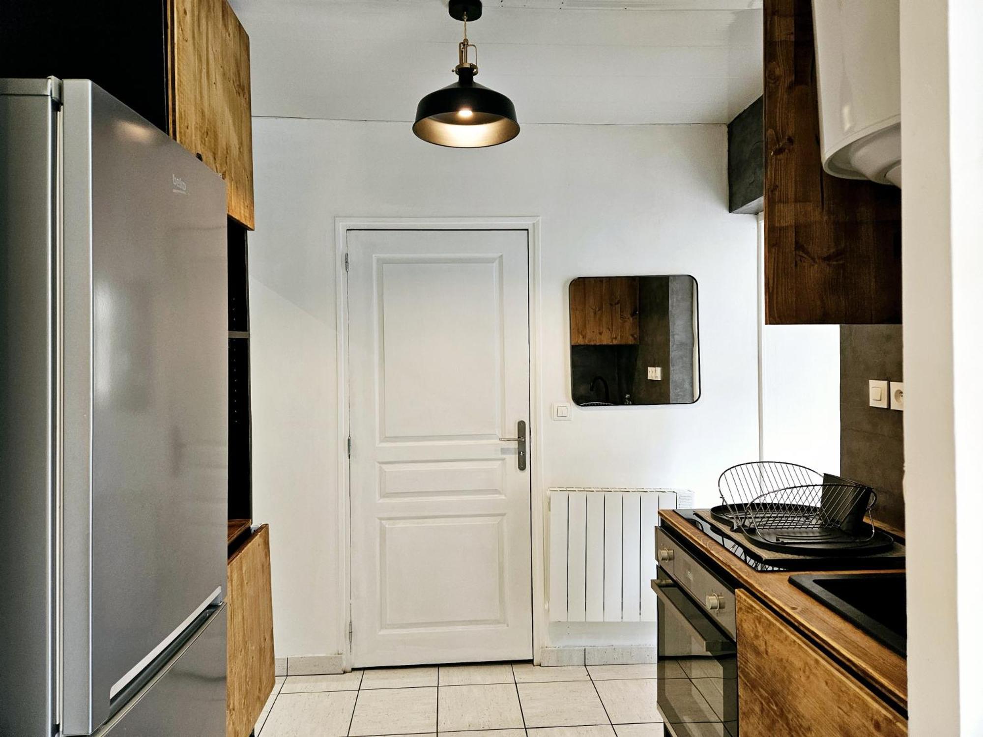 Refuge Urbain - Ideal Pro, Familles & Amis - Le Calme En Hypercentre - Wifi Haut Debit - Netflix - Machine A Laver - Gare, Cathedrale, Commerces, Restaurants & Transports En Commun A Moins De 10 Minutes A Pied Reims Kültér fotó